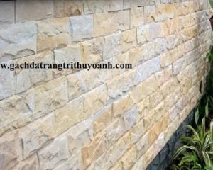 Đẹp hơn với bức tường ốp bằng đá bóc hồng