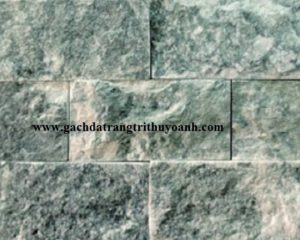 Đá bóc xanh ngọc tự nhiên