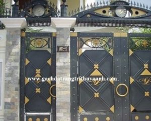 Đẹp hơn với cột cổng ốp đá vân gỗ phẳng