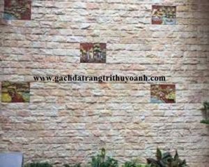 Đẹp hơn với bức tường trang trí bằng đá bóc hồng